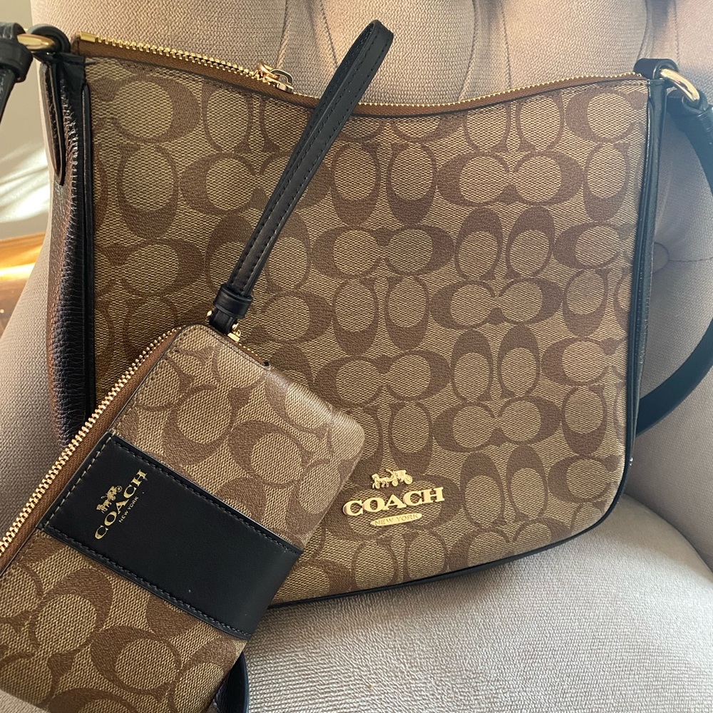 Coach Adjustable Crossbody with small Wristlet